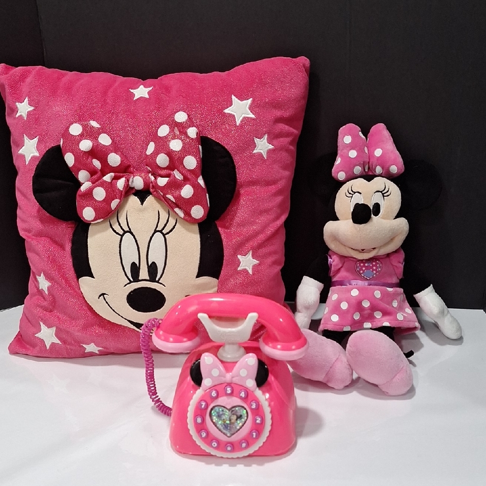 Disney Minnie Mouse Pink Plush/Toy Set